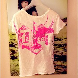 Diesel T-Shirt with Hot pink print