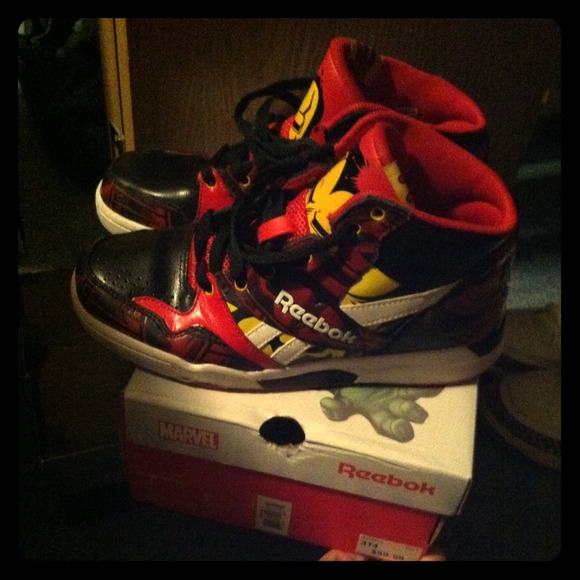 Boys shoes
