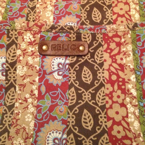 Relic Flowered Cross Body Bag - Picture 2 of 4