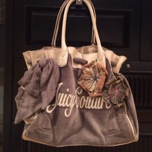 ITEM ON HOLD 🚫Gray Suede Juicy Couture Handbag!!