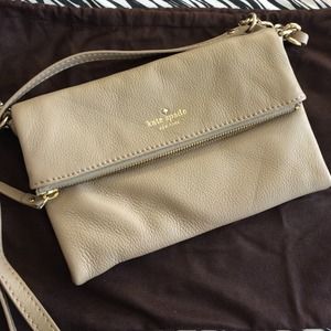 Kate spade crossbody ✅host pick✅