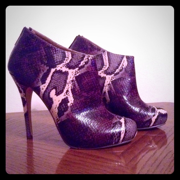 Michael Antonio Shoes - HOST PICK! SNAKESKIN LEATHER BOOTIES