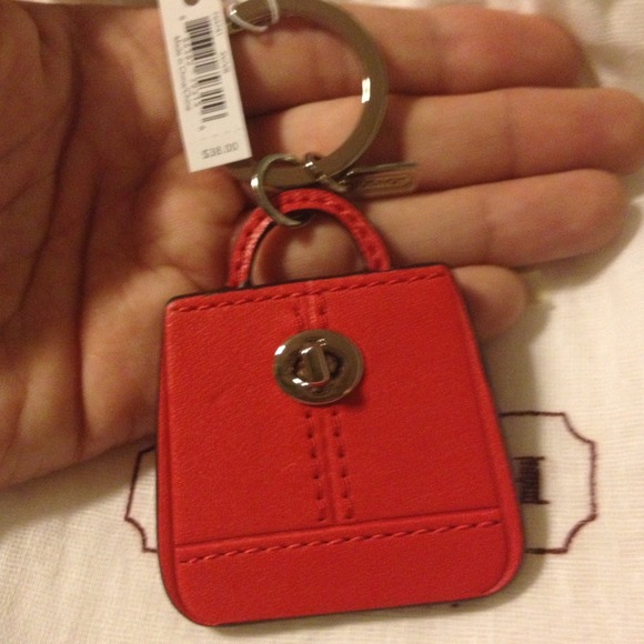 SOLD ✨HOST PICK✨ Coach handbag shaped keychain - Picture 3 of 4