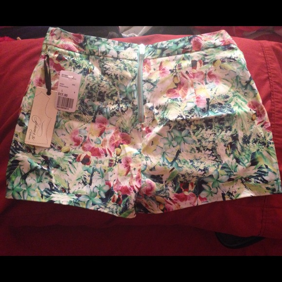 Floral print high waisted shorts