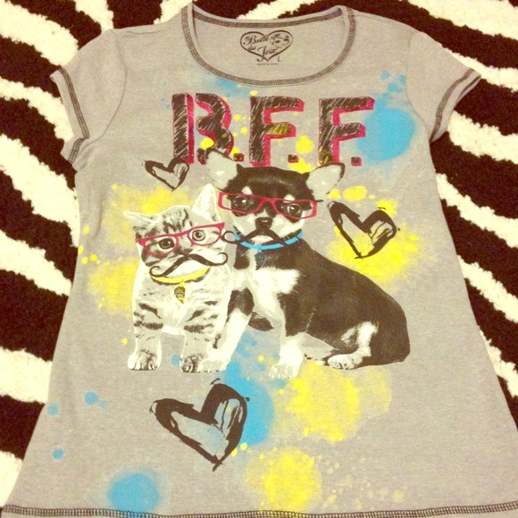 Vintage shirt gray with animal print on the front
