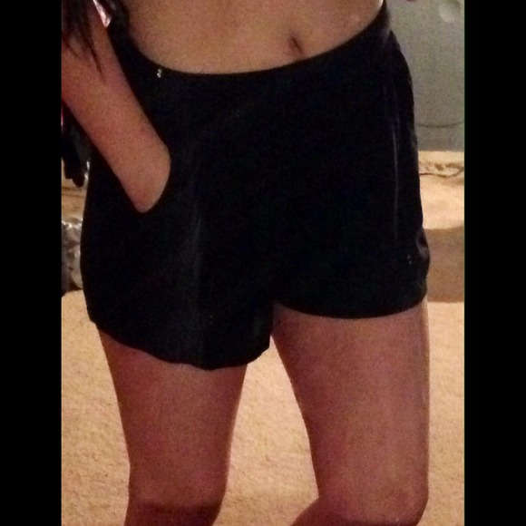 Black Highwaisted Shorts - Picture 2 of 2