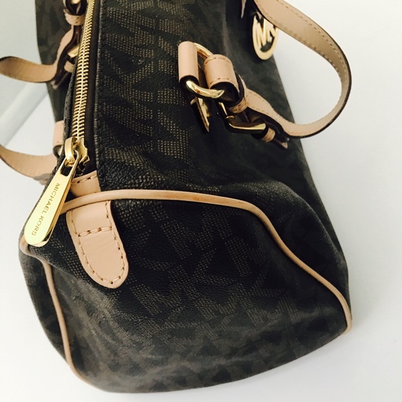 Michael  kors hand bag - Picture 2 of 6