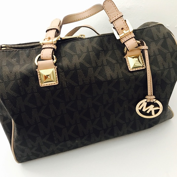 Michael  kors hand bag - Picture 3 of 6
