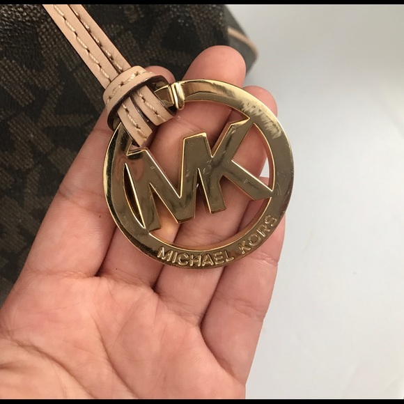 Michael  kors hand bag - Picture 4 of 6