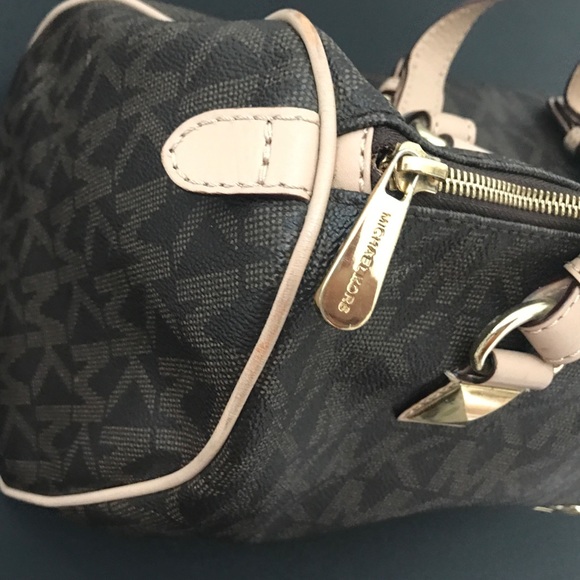 Michael  kors hand bag - Picture 5 of 6