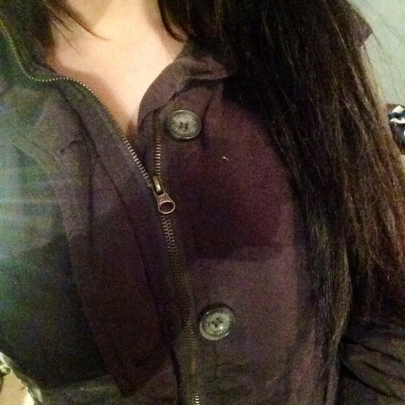 Gray Coat - Picture 2 of 4