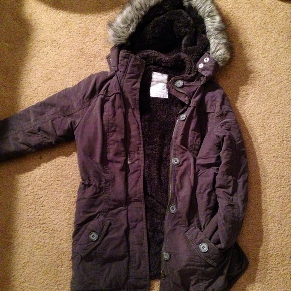 Gray Coat - Picture 3 of 4