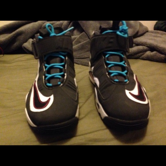 Nike Air Griffeys Sneakers - Picture 3 of 3