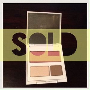 ⭐️NEW ⭐️Never been used.    eye shadow duo + blush