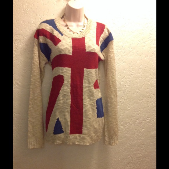 💋LAST CHANCE💋 Union Jack Sweater - Picture 2 of 3