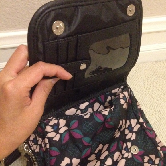 Tyler Rodan crossbody bag - Picture 2 of 4