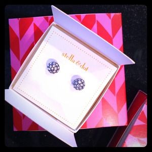 Stella & Dot stud diamond earrings. New in box..