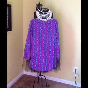 NWOT Everly Multicolored Shift Dress sz M