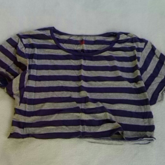 REDUCED Max Azria crop tee