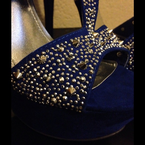 Royal Blue and Silver Sparkly Heels - Picture 2 of 4