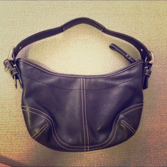 ⚡️sale Authentic Coach small hobo bag in black