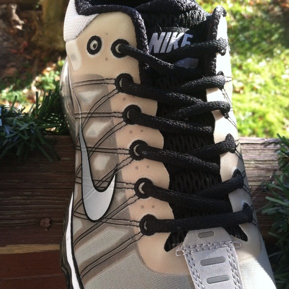 AIRMAX SIZE 7.5 NEW WITHOUT TAGS - Picture 3 of 4