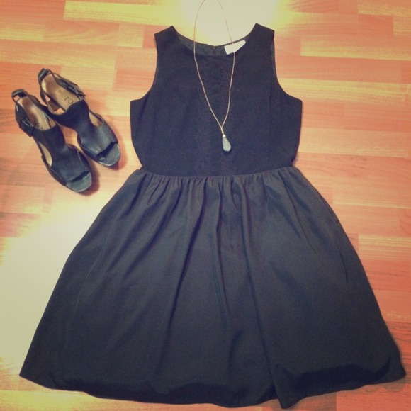 ❌❌SOLD❌❌ Jessica Simpson  dress!!