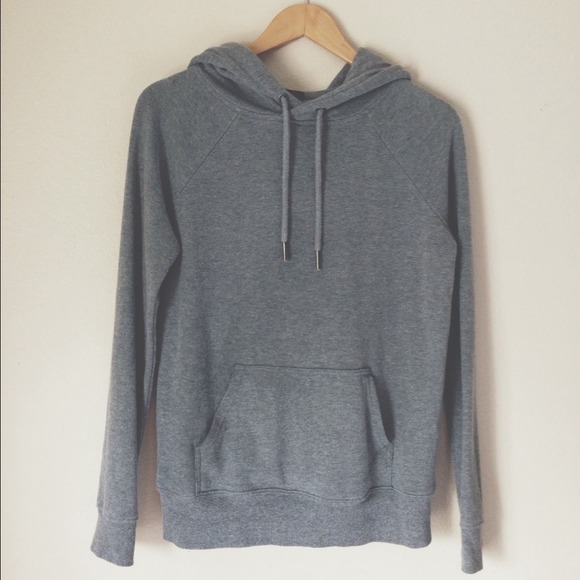 Basic grey pullover