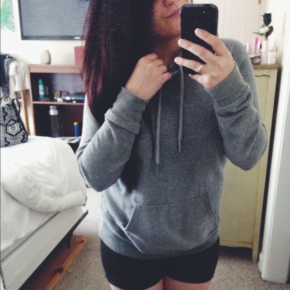 Basic grey pullover - Picture 3 of 4