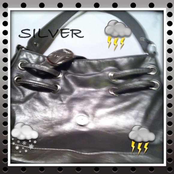 🎤🎤Beautiful Silver Pocketbook 🎤🎤
