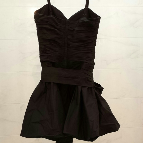 BCBG silk dress with bow - Picture 2 of 4