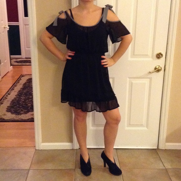 Olsenboye Dresses & Skirts - Olsenboye Precious Black Dress w/ Sheer Overlay