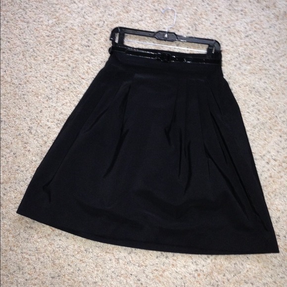 High waist balling skirt w/belt H&M!