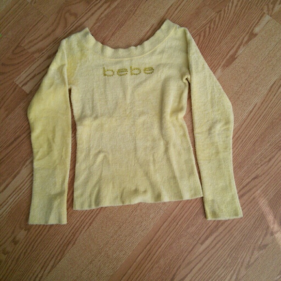 πHP 4/29π bebe yellow soft plushy pullover - Picture 2 of 3