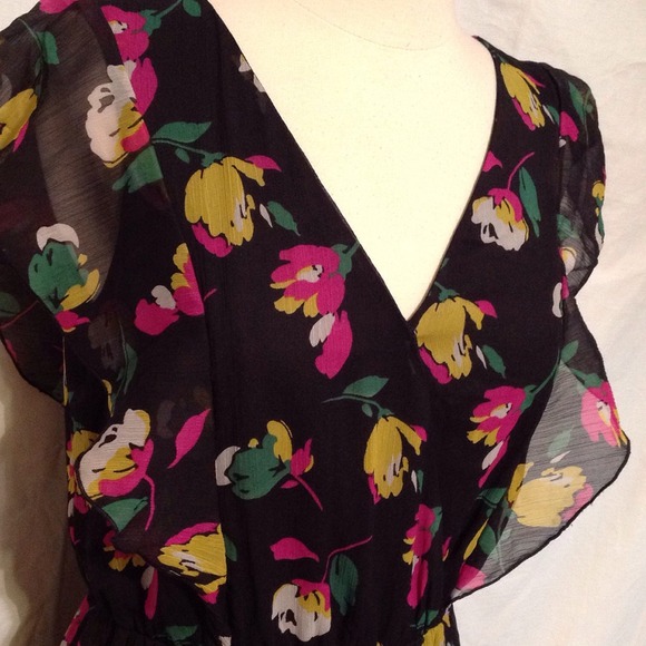 ❌BUNDLED❌Colorful floral ruffled chiffon dress - Picture 3 of 3