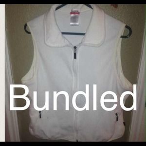 Winter white fleece vest nwot❄️BUNDLED❄️