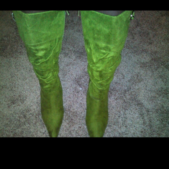 ★☆Host Pick☆★ Fierce!! Green boots (brand new)