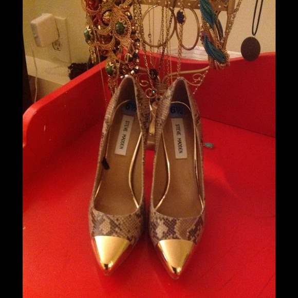 High heels - Picture 2 of 2