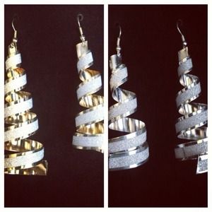 Silver or gold plated hanging earrings