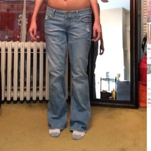 ✨SOLD✨am eagle light blue jeans