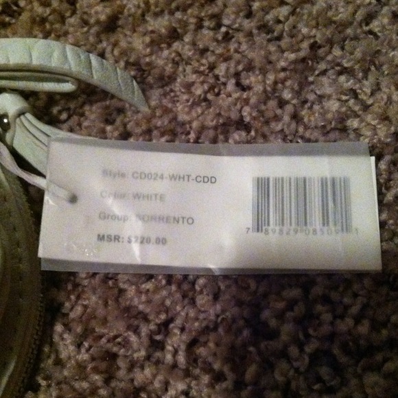 Genuine White Leather Charles David NWT! - Picture 4 of 4