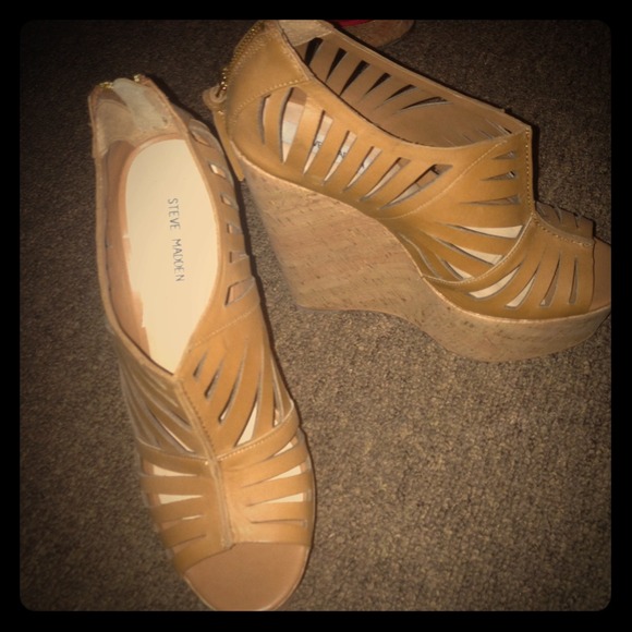Steve Madden brown wedges.