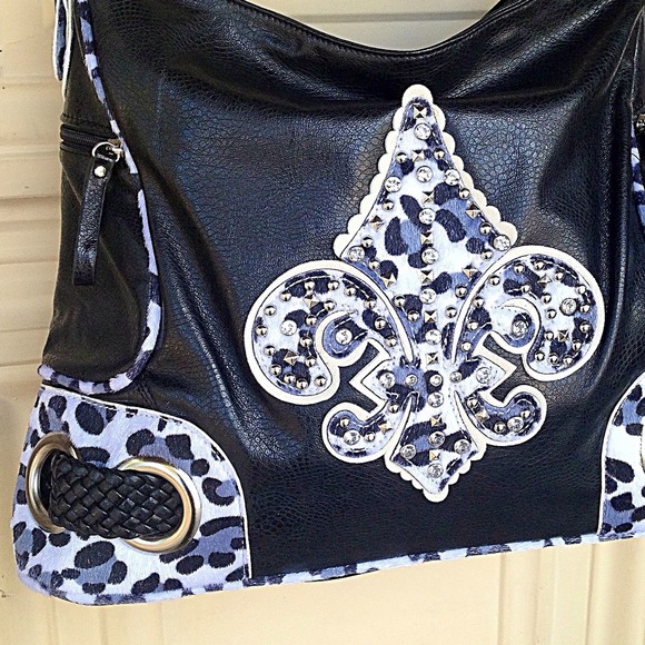 ❗️🚫SOLD IN BUNDLE❗️Fleur De Lis Handbag - Picture 2 of 4