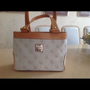 Authentic Dooney &. Bourke Tote