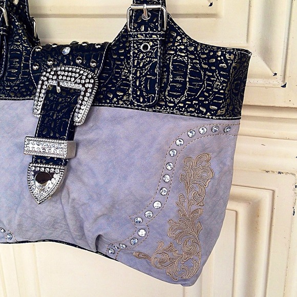 ❗🚫SOLD IN BUNDLE❗Lover's Calligraphy Handbag - Picture 2 of 4