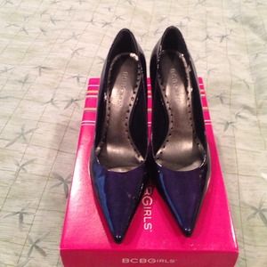 Indigo bcbgirls pumps