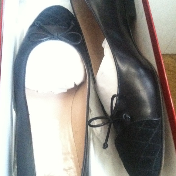 Black leather and suede flats