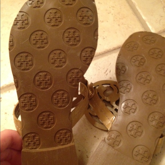 ✨SOLD✨ Brand new Tory burch sandals - Picture 3 of 3