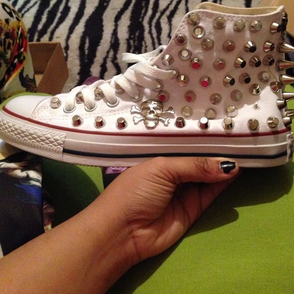 Skull studded converse