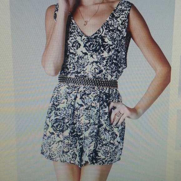 Sweet black white floral  romper
